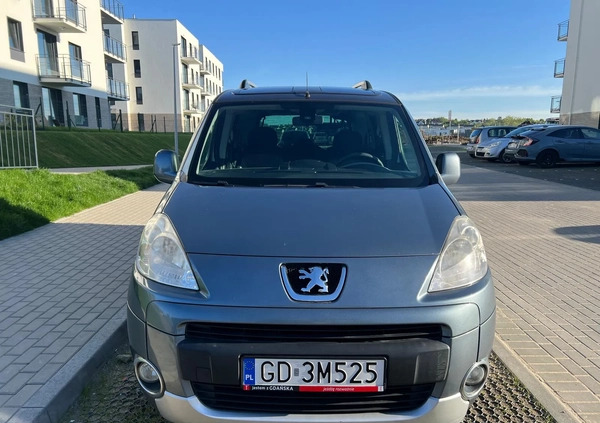 Peugeot Partner cena 22900 przebieg: 246000, rok produkcji 2011 z Gdańsk małe 106